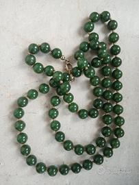 Collana in giada nefrite verde brillante