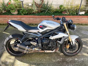 Triumph street triple 675