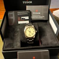 Tudor ranger 36 Dune