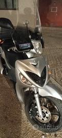 Suzuki sixteen 125 motoveicolo