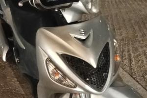 Suzuki sixteen 125 motoveicolo
