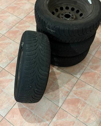 4 Gomme 175/65/14 su cerchione in ferro