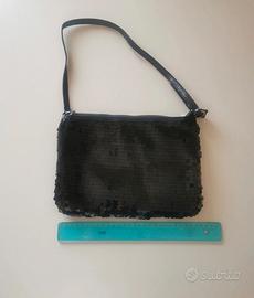 Borsa nera piatta con paillettes