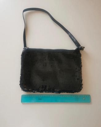 Borsa nera piatta con paillettes