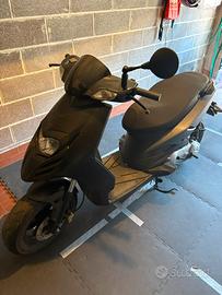 Scooter 50 piaggio typhoon