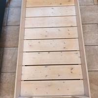 Lettino montessoriano in legno