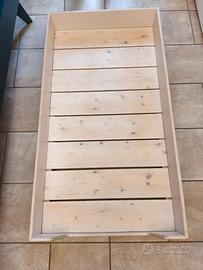 Lettino montessoriano in legno