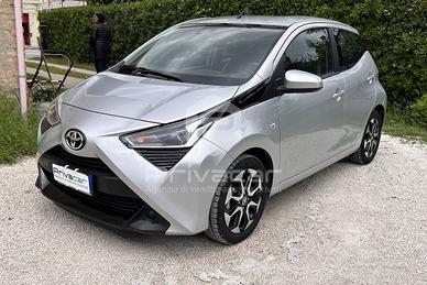 TOYOTA Aygo Connect 1.0 VVT-i 72 CV 5 porte x-fun