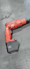 Trapano avvitatore a batteria Hilti.