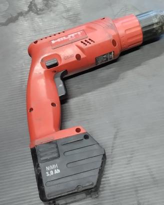 Trapano avvitatore Hilti .. batterie esaurite  .!!