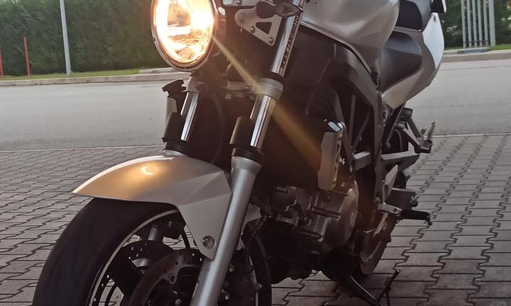Suzuki SV650