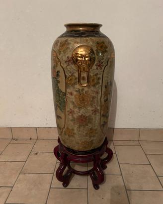Vaso decorativo orientale con piedistallo – 90 cm