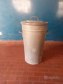 Antico bidone 