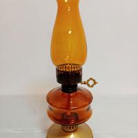 Lampada a petrolio in vetro