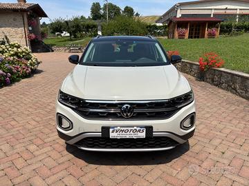 Volkswagen T-Roc 1.5 TSI 16000 Km - 03/2024
