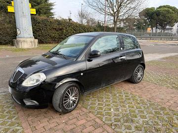 Lancia y 1.4 gpl ecochic
