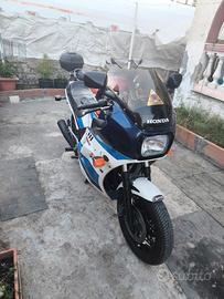 Honda cbx 750 f2
