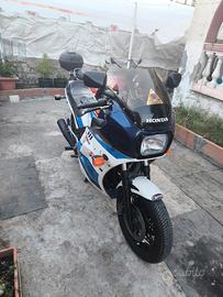 Honda cbx 750 f2