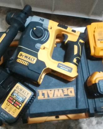 DEWALT. DCH273+2battery+changer