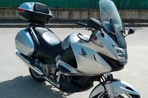 moto Honda Deunville 700cc