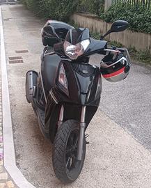 Scooter Kymco People 300 gti