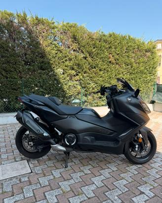 tmax 560 2022