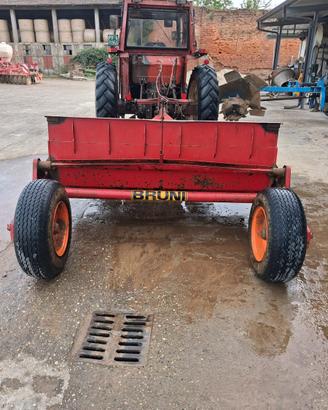 Scraper agricolo per movimento terra BRUNI