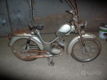 Motociclo d'epoca ATALA cc. 50 con bandinelle para