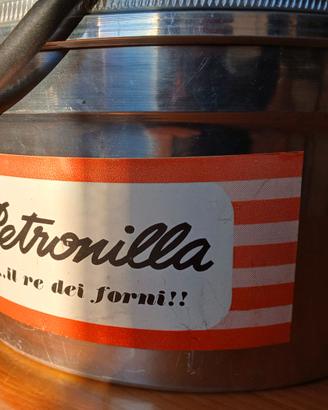 PETRONILLA