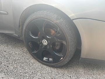 Set 4 cerchi in lega originali VW Golf “detroit”