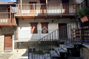 2 LOCALI A MATTIE