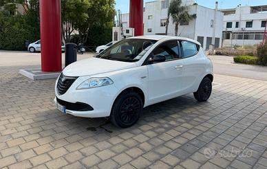 Lancia Ypsilon Metano/Benzina 900cc
