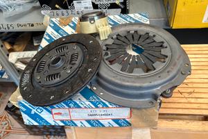 kit frizioni: puntogt/croma/tempra/dedra/thema ecc