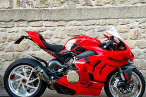 Ducati Panigale v4 2022