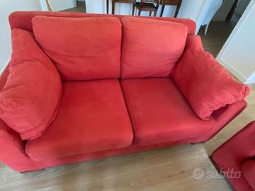 Divano 2 posti + pouf