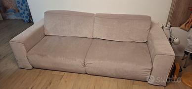 Divano 4 posti con doppia seduta estraibile