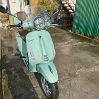 Vespa Primavera 125