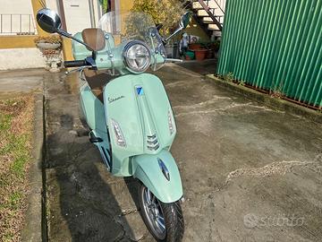 Vespa Primavera 125