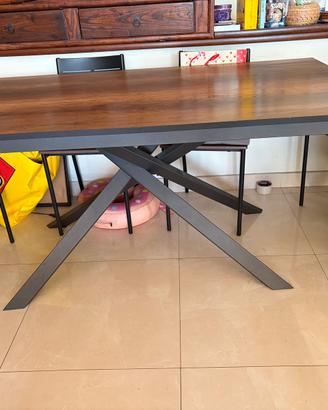 Tavolo allungabile 160x90 - 220x90 con 6 sedie