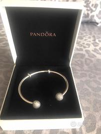 Pandora bracciale rigido con strass