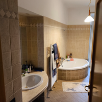 Grande appartamento con grottino e cantine