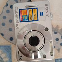 macchina fotografica Sony  usata pochissimo 