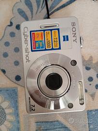macchina fotografica Sony  usata pochissimo 