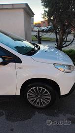 Peugeot 2008 1.2 vti