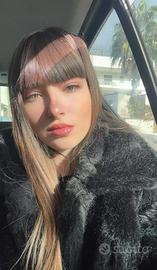 Segretaria, abbigliamento, ecc