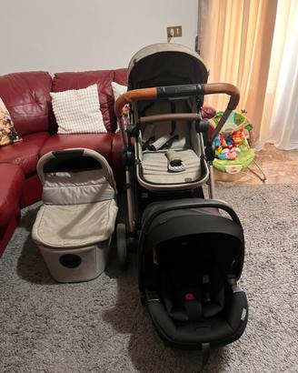 Trio passeggino completo Chicco Best Friend