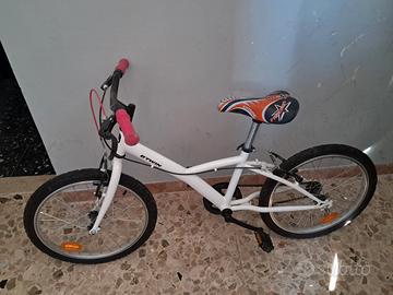 bici bambina rosa primavera estate 2026 monopatti