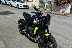 Triumph trident 660