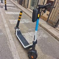 Monopattino Scooter elettrico NIU KQi3 Sport 9.5