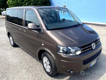 VW T5 Caravelle 2.0 TDI 9 Posti